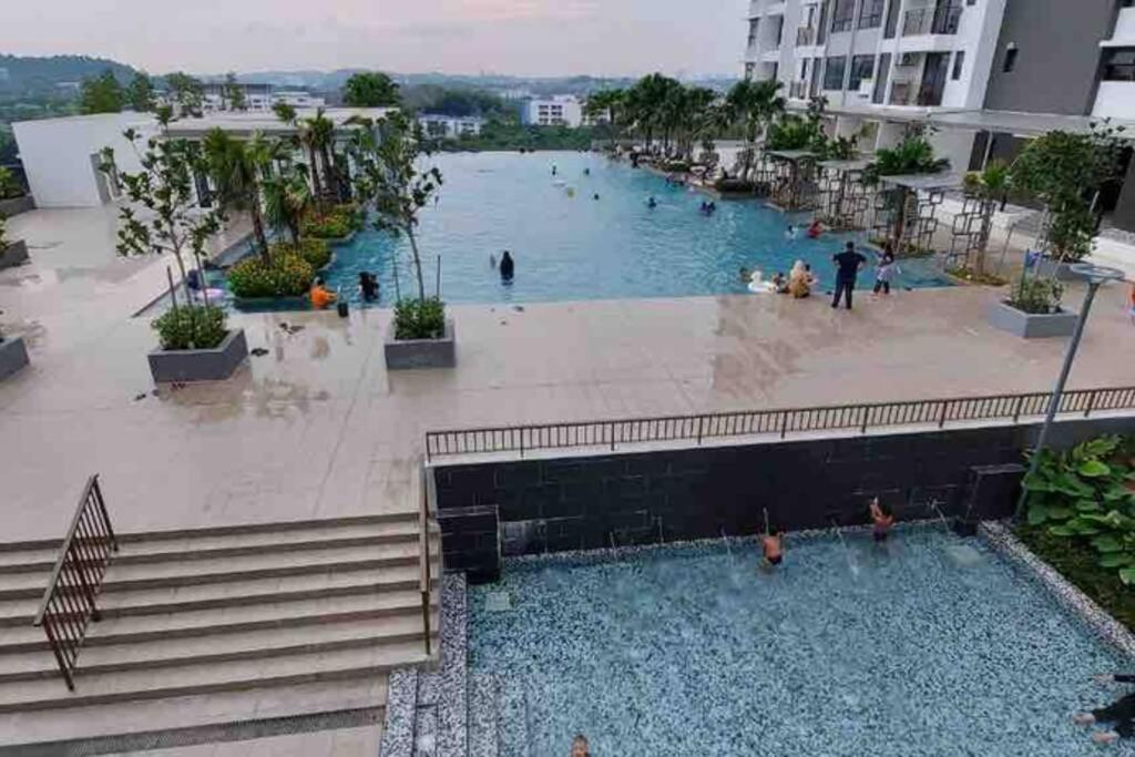 Homestaybaba Close To Ukm, Gmi, & More ! Kajang Buitenkant foto